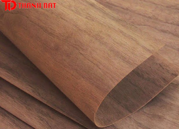 Sàn gỗ Plywood phủ Veneer: Cấu tạo và đặc điểm